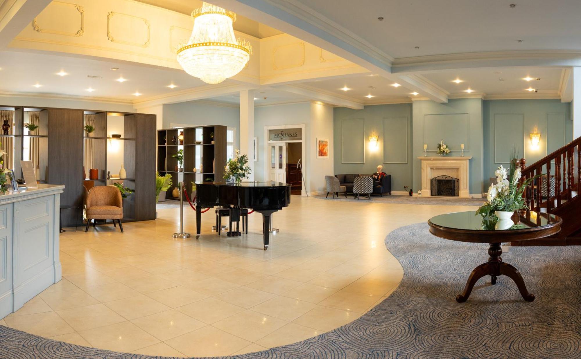 Great National Hotel Ballina Баллина Экстерьер фото